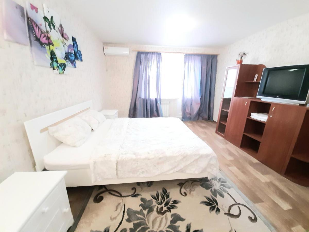 Appartement 1 Комнатная На Позняках à Kiev Extérieur photo